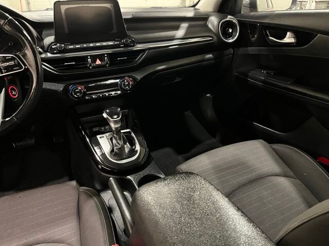 
 2019 Kia Forte S full									