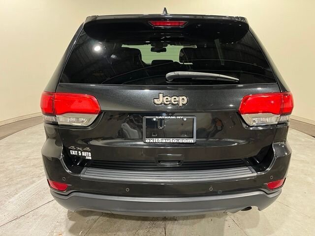 
 2016 Jeep Grand Cherokee Laredo full									