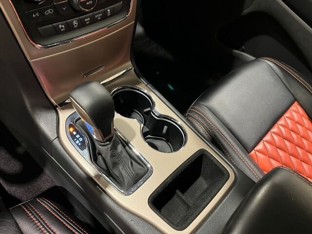 
 2016 Jeep Grand Cherokee Laredo full									