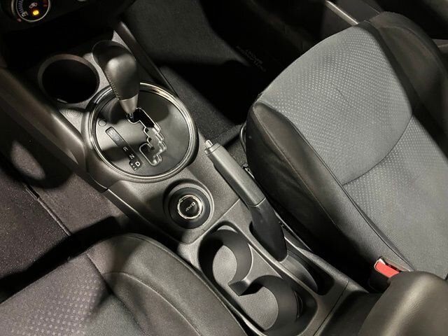 
 2015 Mitsubishi Outlander Sport ES full									