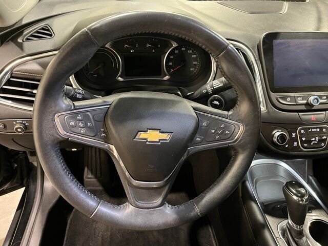 
 2017 Chevrolet Malibu Hybrid full									