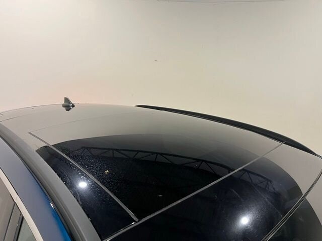 
 2020 Ford Escape SE full									