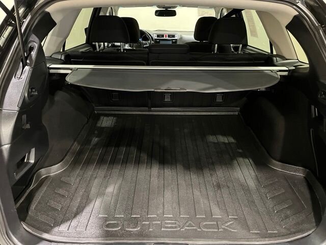 
 2015 Subaru Outback 2.5i Premium full									