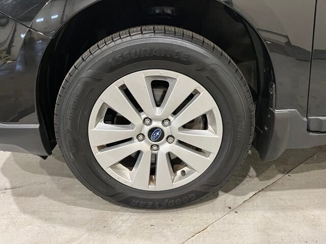 
 2015 Subaru Outback 2.5i Premium full									