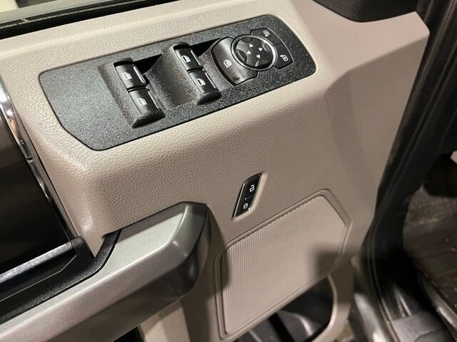 
 2020 Ford F-150 XLT full									