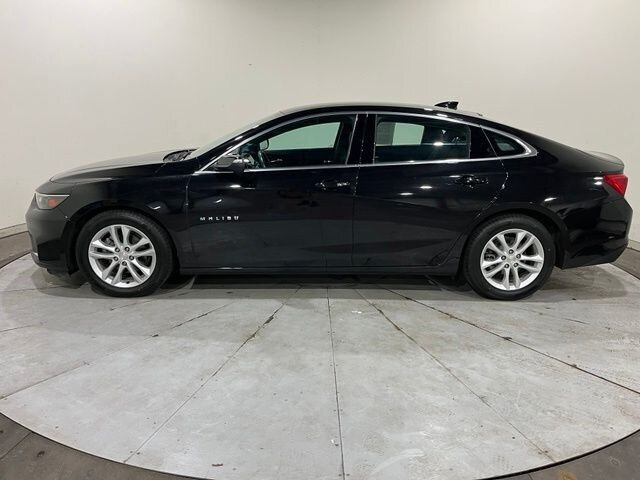 
 2017 Chevrolet Malibu Hybrid full									