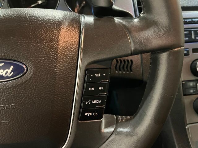 
 2012 Ford Taurus SEL full									