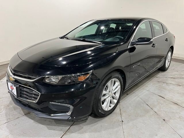 
 2017 Chevrolet Malibu Hybrid full									