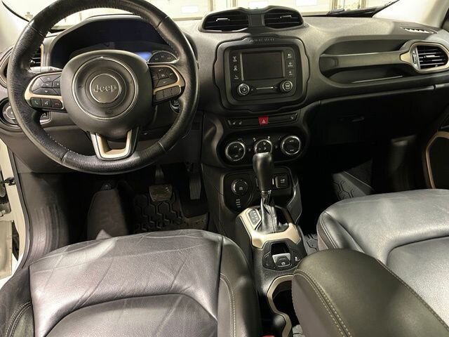 
 2016 Jeep Renegade Limited full									