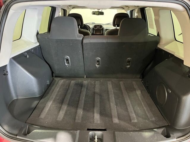 
 2012 Jeep Patriot Latitude full									
