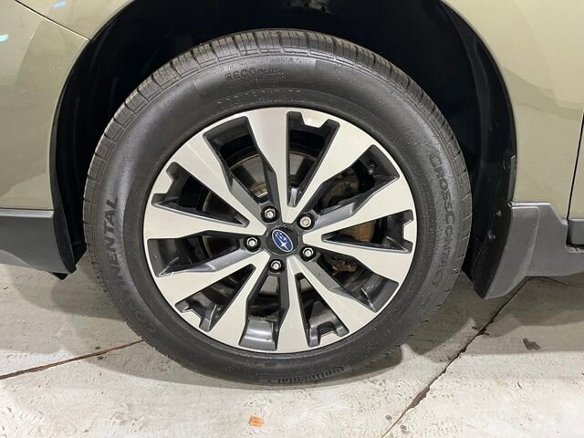 
 2017 Subaru Outback 2.5i Limited full									