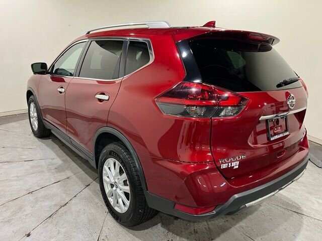 
 2018 Nissan Rogue SV full									