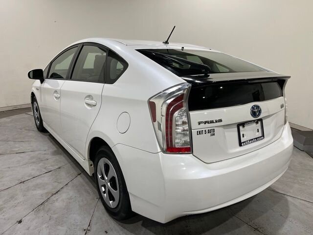 
 2013 Toyota Prius Two full									