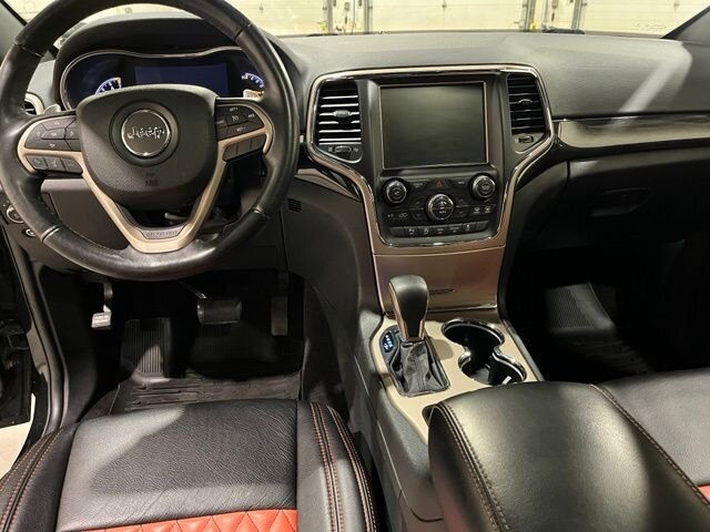 
 2016 Jeep Grand Cherokee Laredo full									