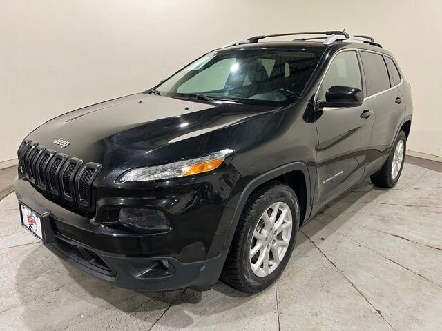 
 2016 Jeep Cherokee Latitude full									