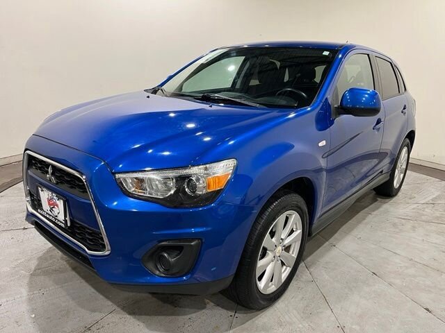 
 2015 Mitsubishi Outlander Sport ES full									