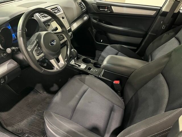 
 2016 Subaru Legacy 2.5i Premium full									