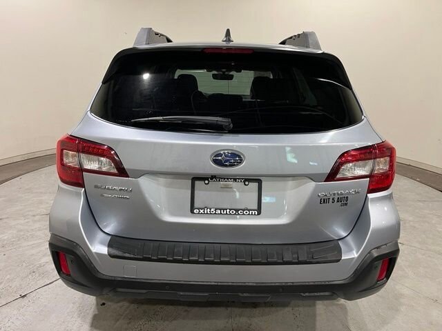 
 2018 Subaru Outback 2.5i Limited full									