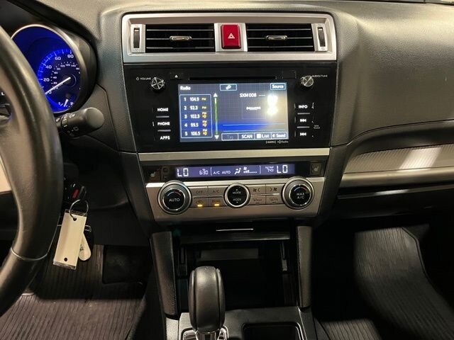 
 2015 Subaru Outback 2.5i Premium full									