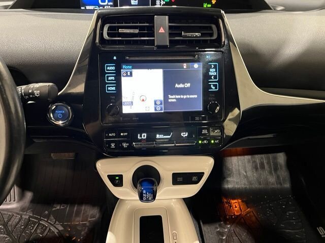 
 2016 Toyota Prius Four full									