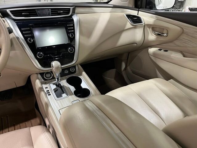 
 2017 Nissan Murano Platinum full									