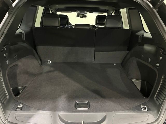 
 2016 Jeep Grand Cherokee Laredo full									