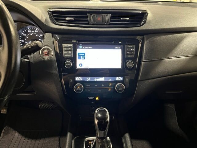 
 2017 Nissan Rogue SV full									