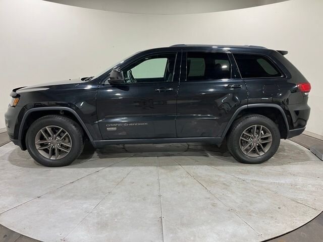 
 2016 Jeep Grand Cherokee Laredo full									