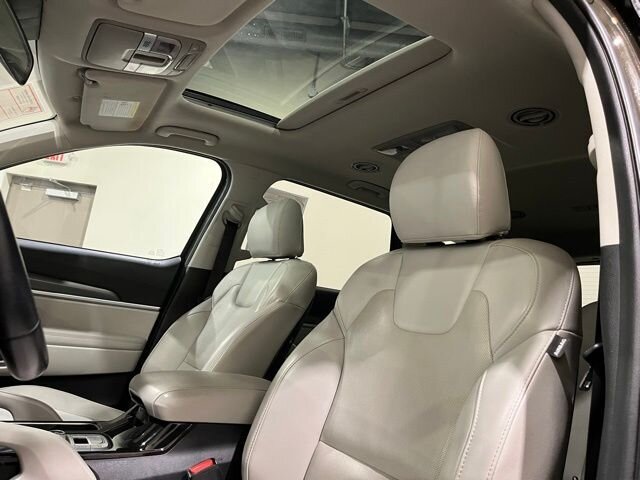 
 2020 Kia Telluride S full									