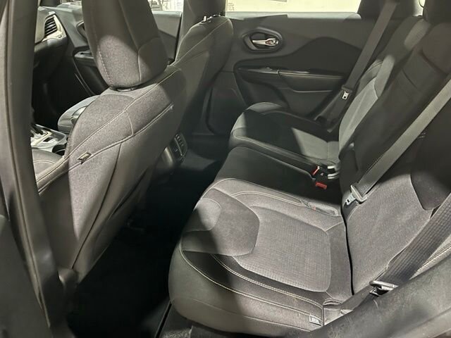 
 2015 Jeep Cherokee Latitude full									