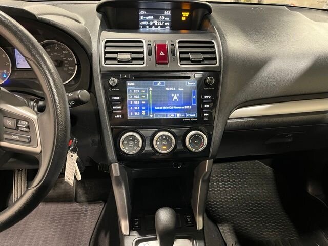 
 2016 Subaru Forester 2.5i Premium full									