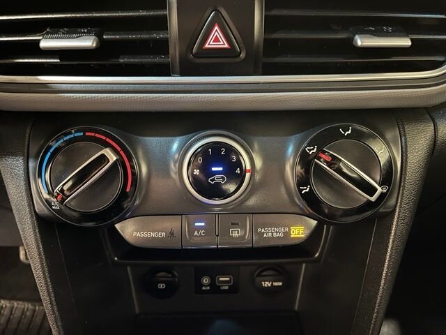 
 2021 Hyundai KONA SE full									