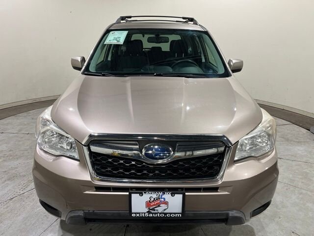
 2016 Subaru Forester 2.5i Premium full									