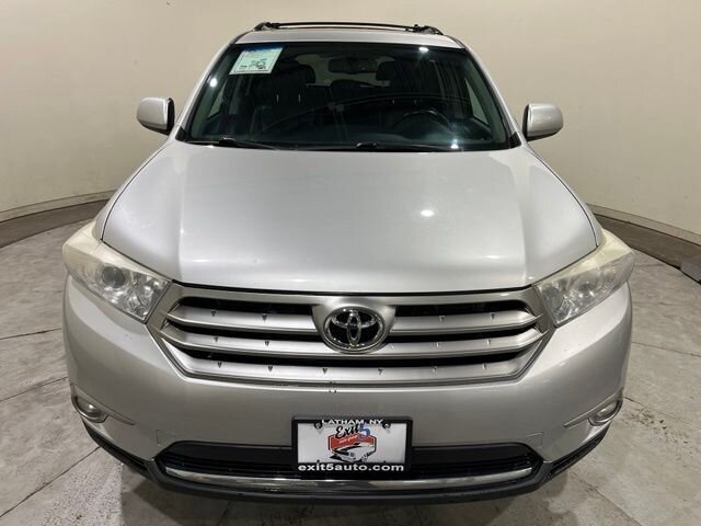
 2013 Toyota Highlander SE full									