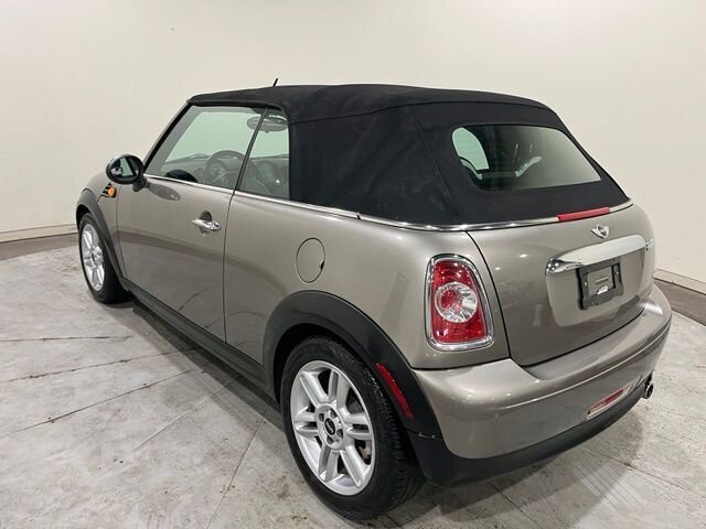 
 2012 MINI Cooper Convertible Base full									