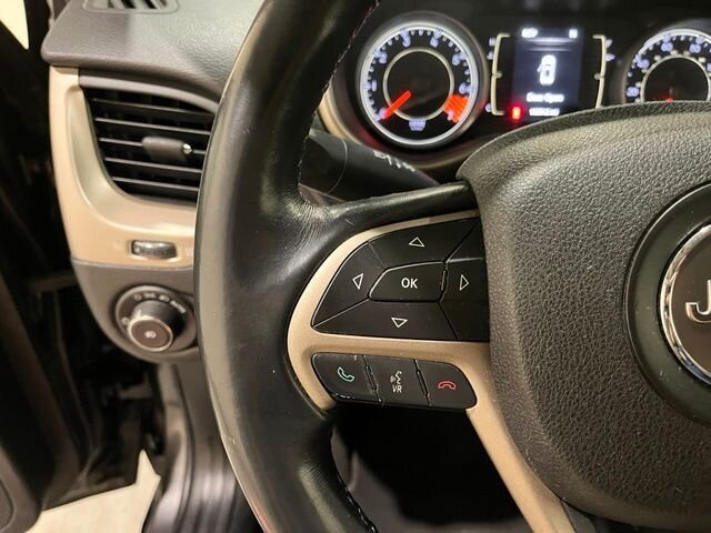 
 2015 Jeep Cherokee Latitude full									