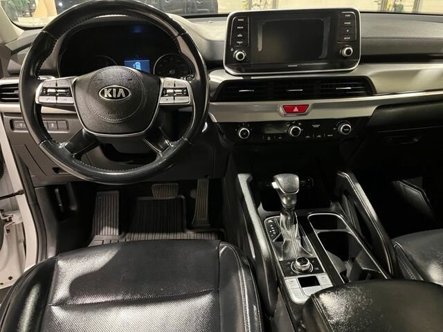 
 2020 Kia Telluride LX full									