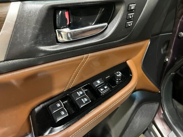 
 2017 Subaru Outback 3.6R Touring full									