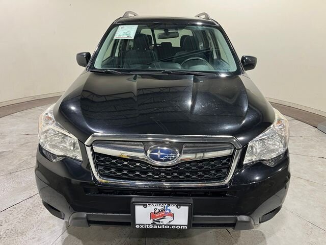 
 2016 Subaru Forester 2.5i Premium full									
