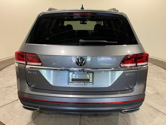 
 2021 Volkswagen Atlas 3.6L V6 SE w/Technology full									