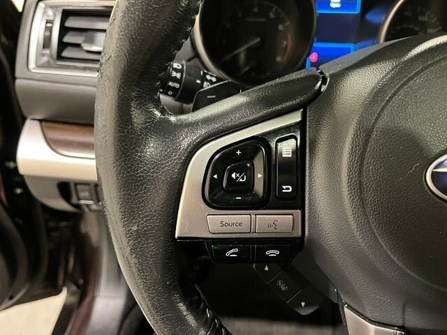 
 2017 Subaru Outback 3.6R Touring full									