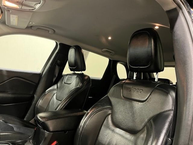 
 2019 Jeep Cherokee Limited full									
