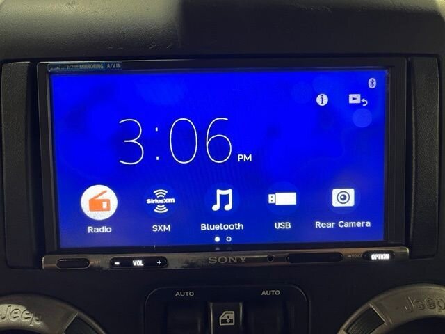 
 2016 Jeep Wrangler Unlimited Sport full									