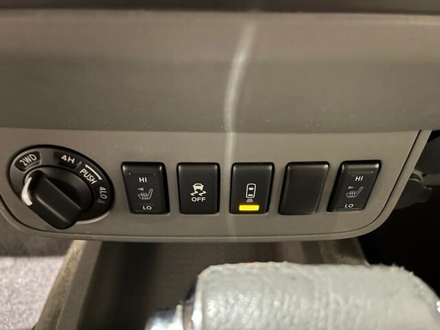 
 2016 Nissan Frontier SV full									