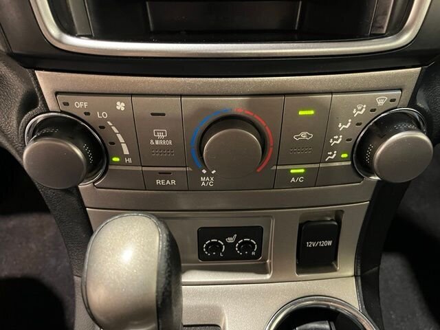 
 2013 Toyota Highlander SE full									