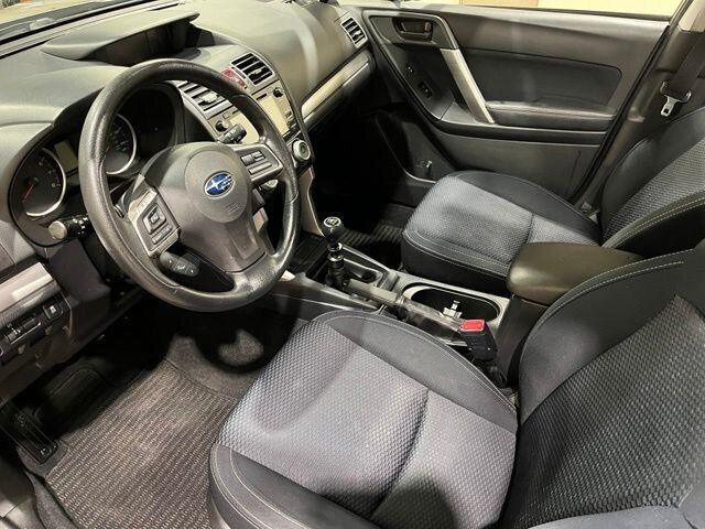 
 2016 Subaru Forester 2.5i Premium full									