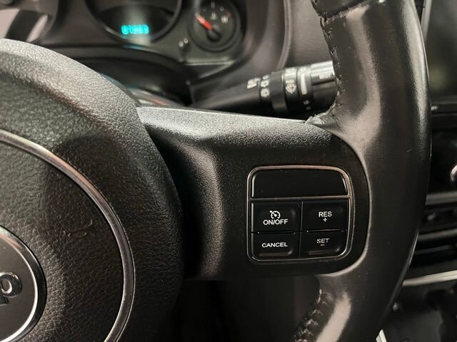 
 2012 Jeep Patriot Latitude full									