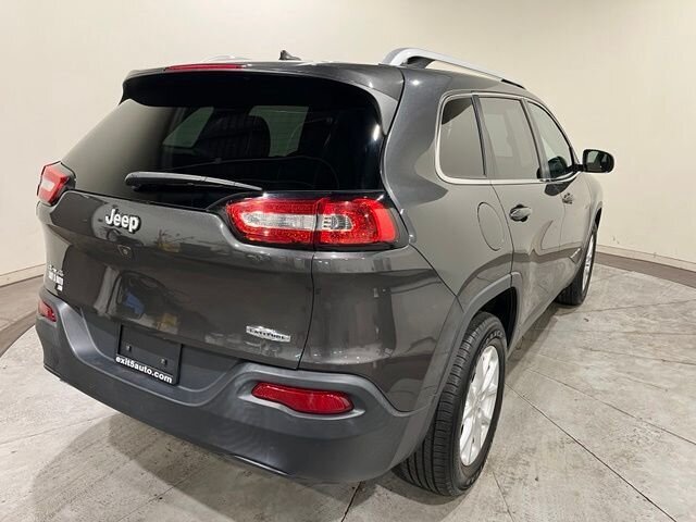 
 2015 Jeep Cherokee Latitude full									