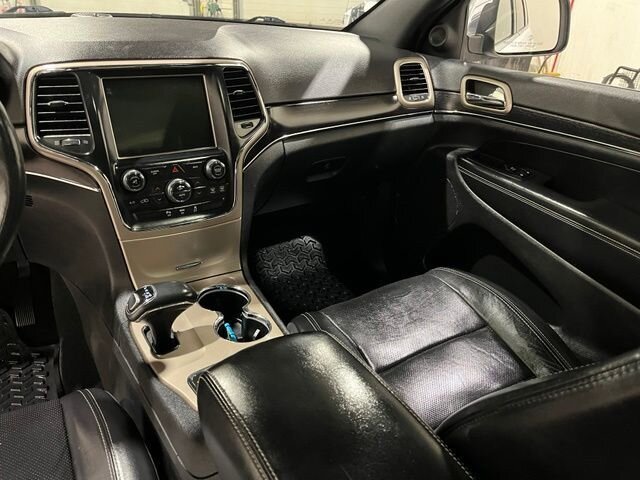 
 2015 Jeep Grand Cherokee Limited full									