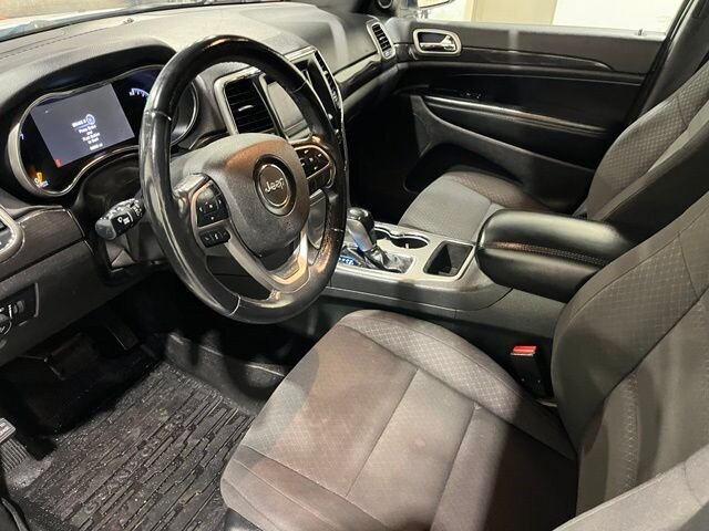 
 2018 Jeep Grand Cherokee Laredo full									